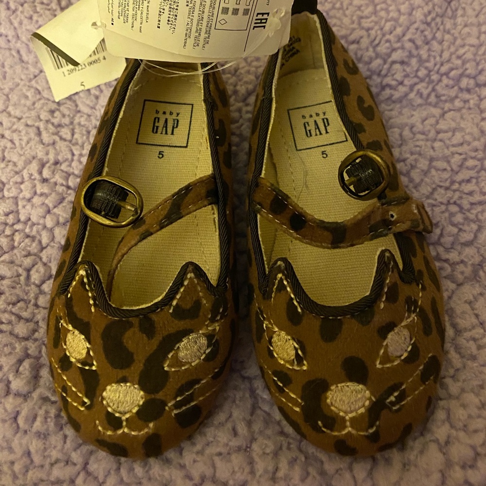 Baby GAP Todd  Girls Size 5 US Brown Leopard shoes